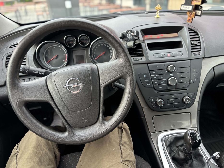 Vand sau schimb Opel insinia