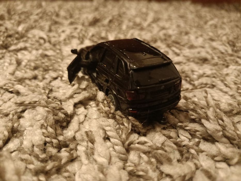 11 mașini de jucarie