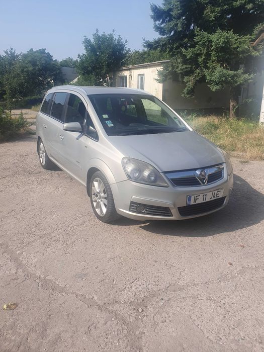 Fata completa / Piese dezmembrari  Opel Zafira B 1.9 diesel 150 cai