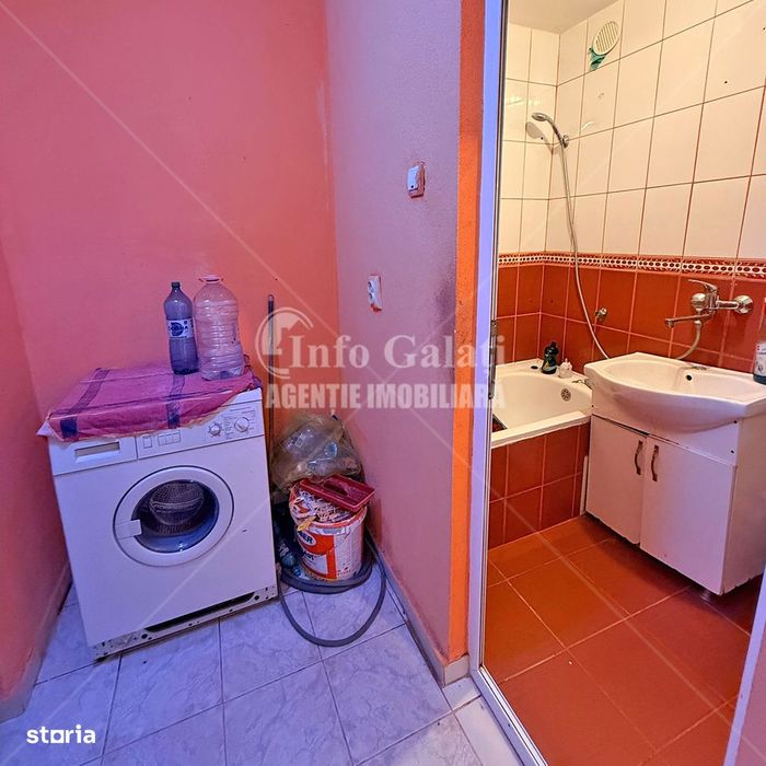 | Apartament cu 2 camere | Micro 40 | Etaj 3 |