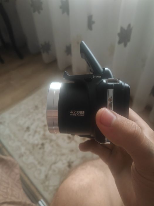 Vând camera foto impecabila