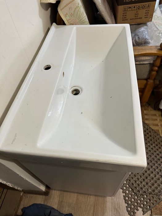 Раковина с тумбой