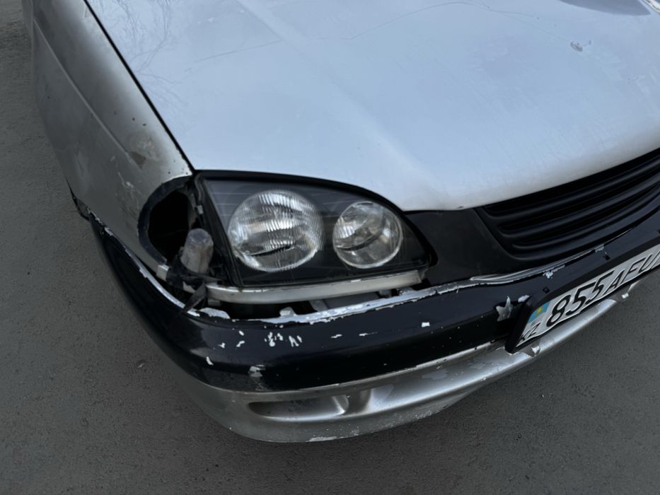 Продам Avensis 1999 г