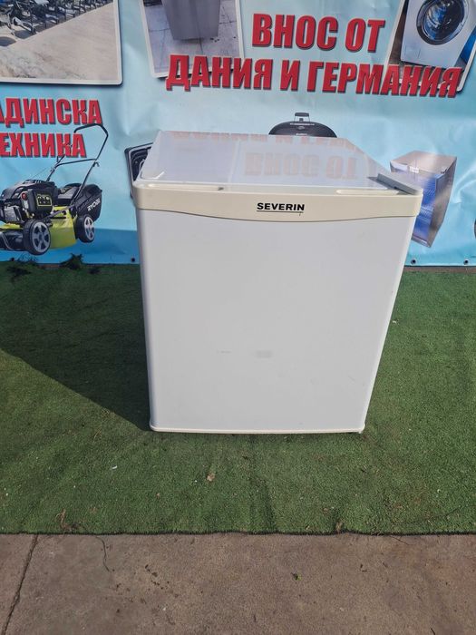 Малък хладилник мини бар