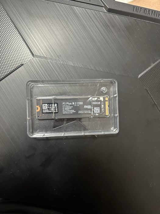 SSD 1 тб для ноута Crucial by Micron