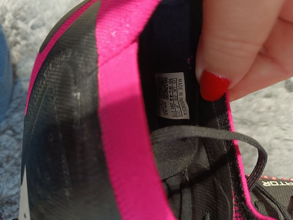 Crampoane noi Adidas