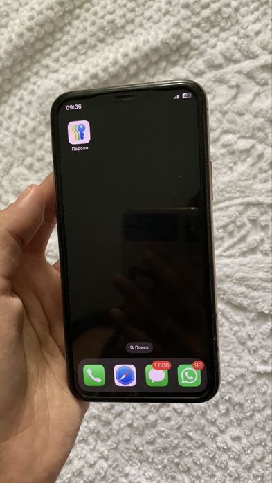 Iphone 11 pro сатылады срочно