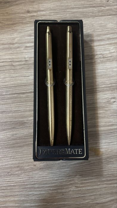 Set RAR de pixuri vintage Papermate cu două inimioare, aurii
