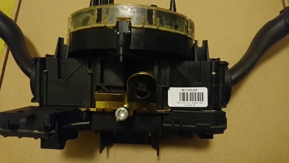 Сензор завъртане на волана 8E0 953 549F за AUDI A4 (8E2,B6) 2000-2004