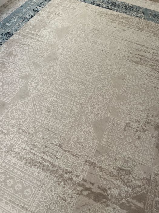 Продам ковер б/у