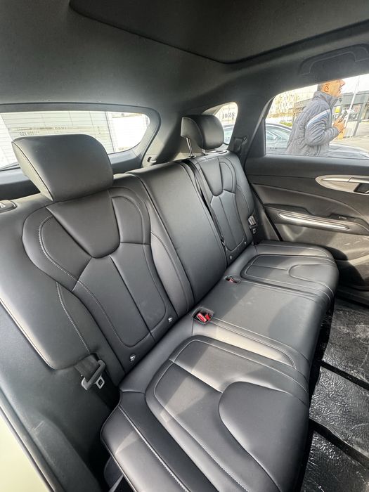 Bestune Gibrid 2025 Full model