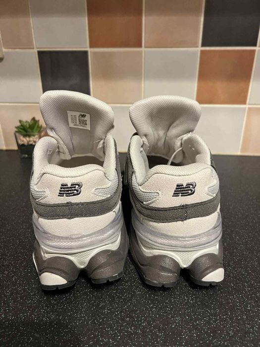 Маратонки New Balance 9060