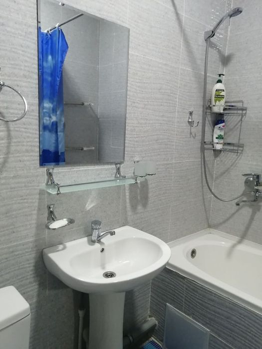 Продам квартиру (своя 2 х комнатная)