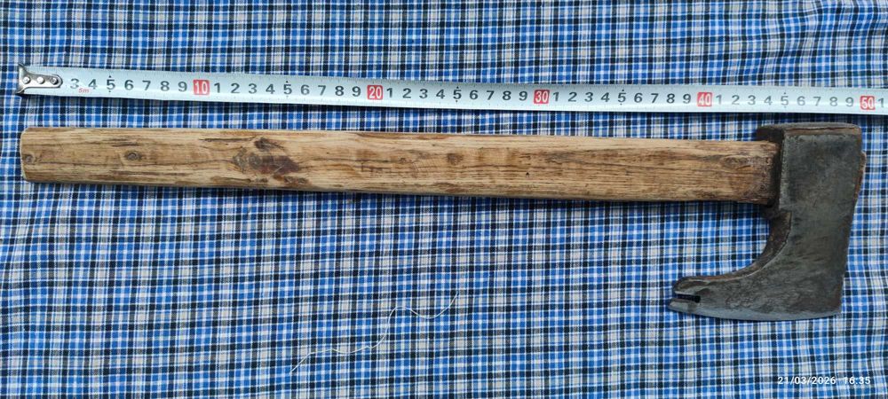 Бригадирска брадвичка с кози крак