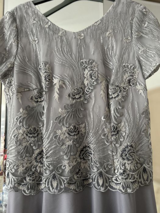 Продам платье вечерние