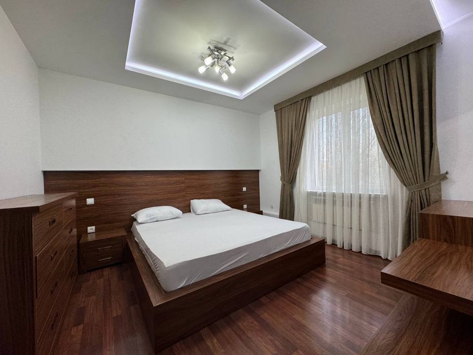 Садык Азимова Японское посольство Продается 3х ком 95м2