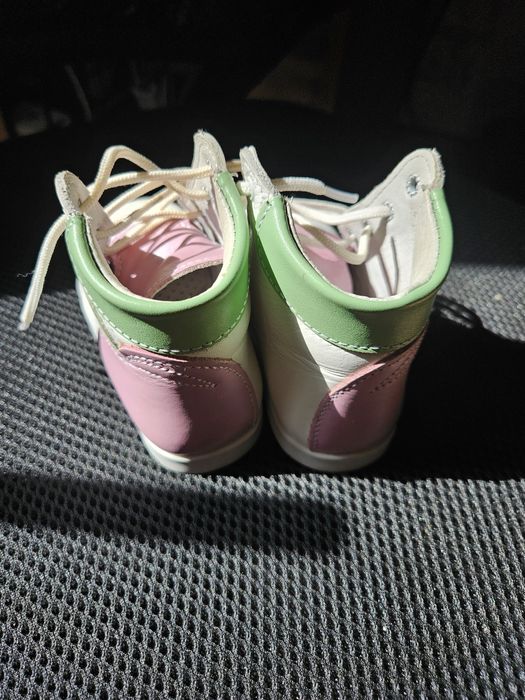 Продам кожаные ботиночки