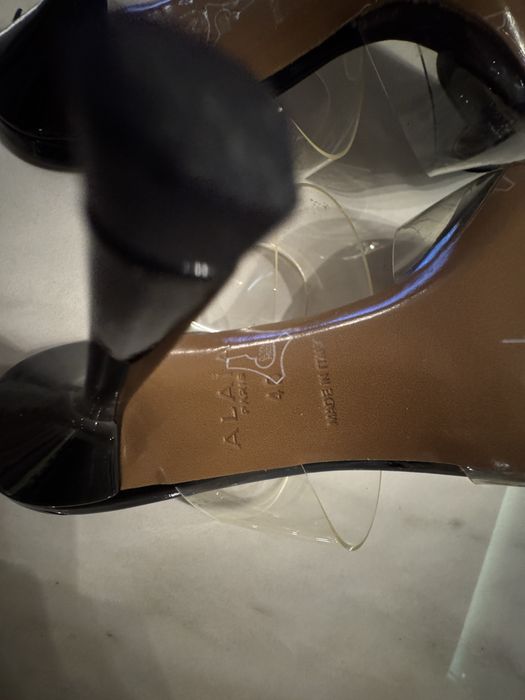 Обувки      ALAiA