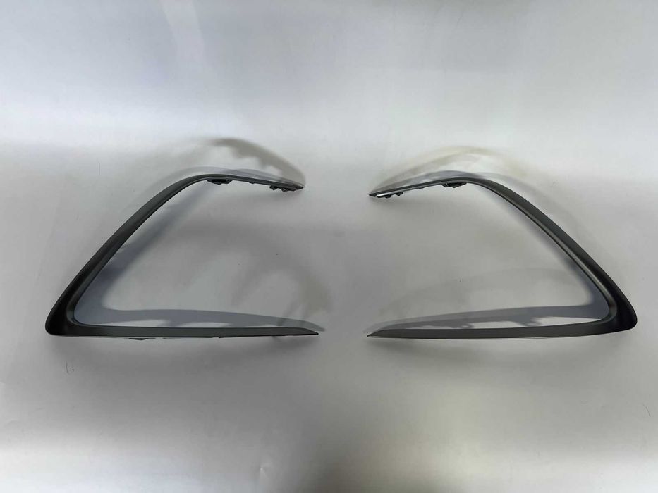 Молдинг бампера Camry 75 новый оригинал