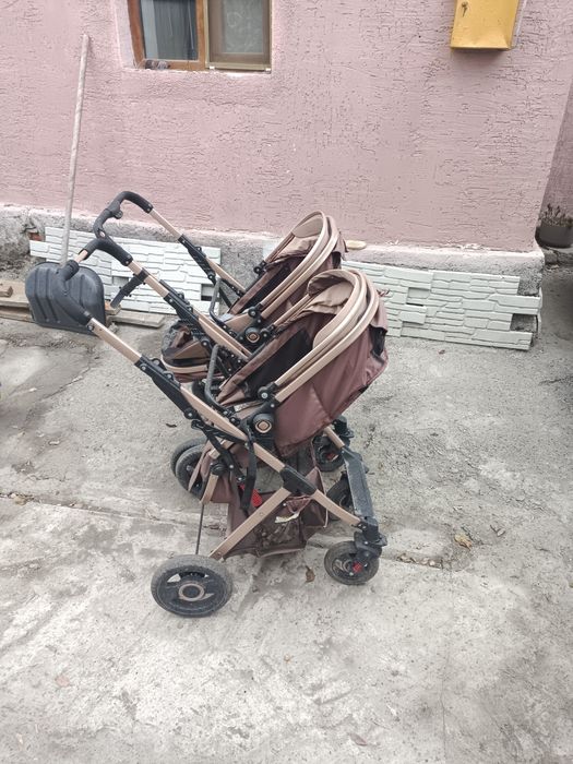 Продам детские коляски для двойни