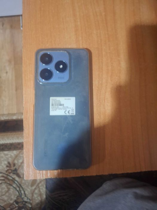 Здравейте продава се телефон Realme C63