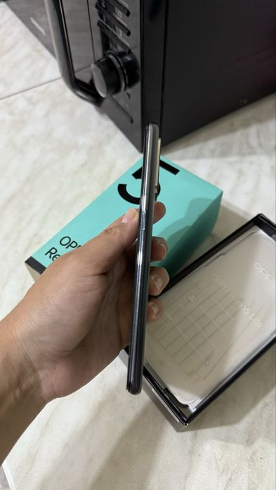 Продам Oppo reno 5life