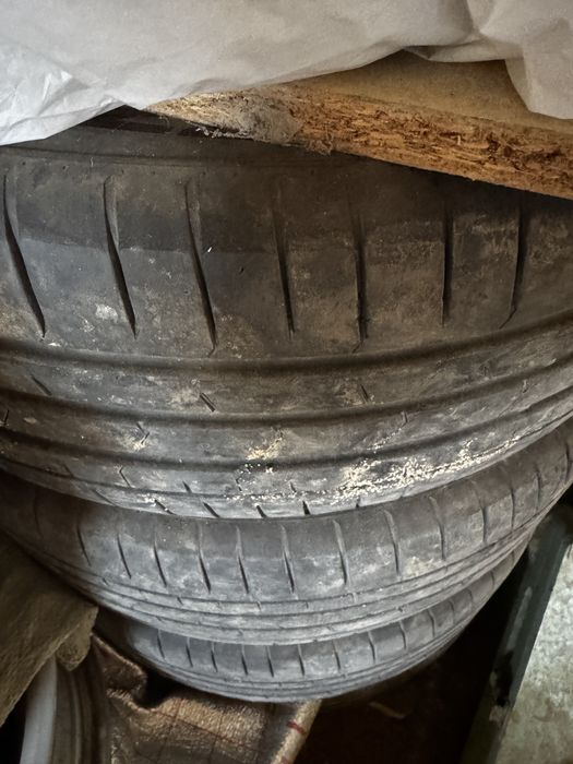 Продам летние резины р17/55/215