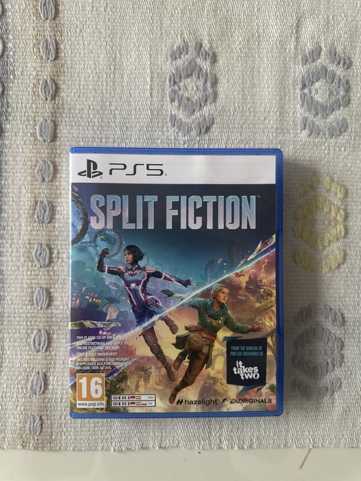 Joc PS5 “Split fiction”