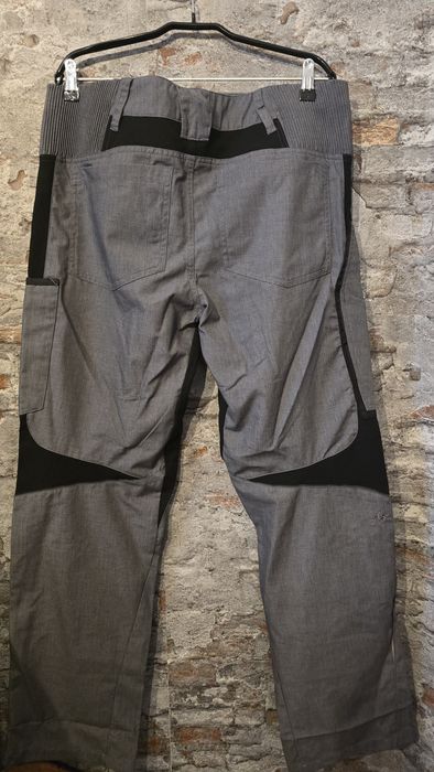 Strauss engelbert, Mascot