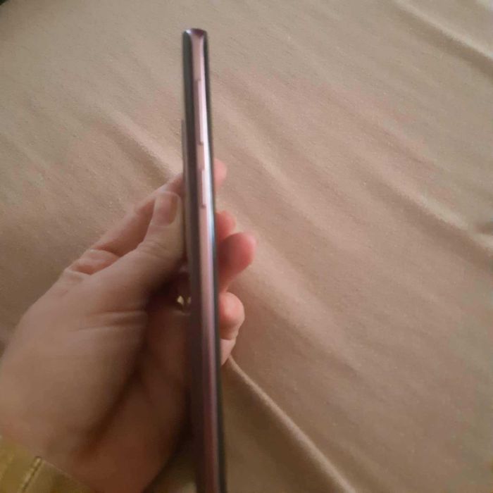 Самсунг с9 с леки следи от употреба