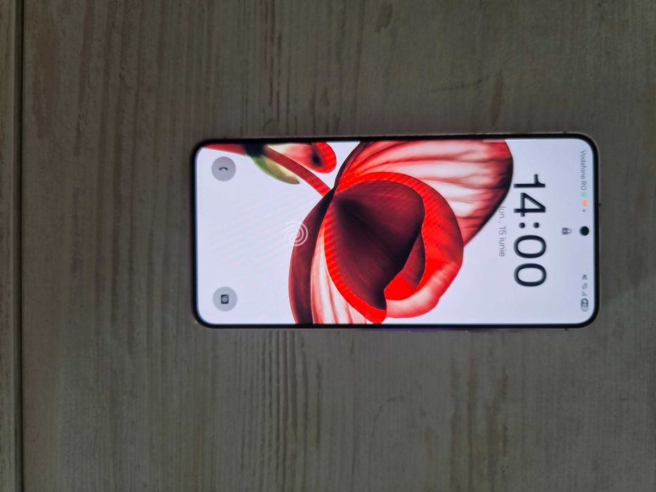 Vanzari telefon S23