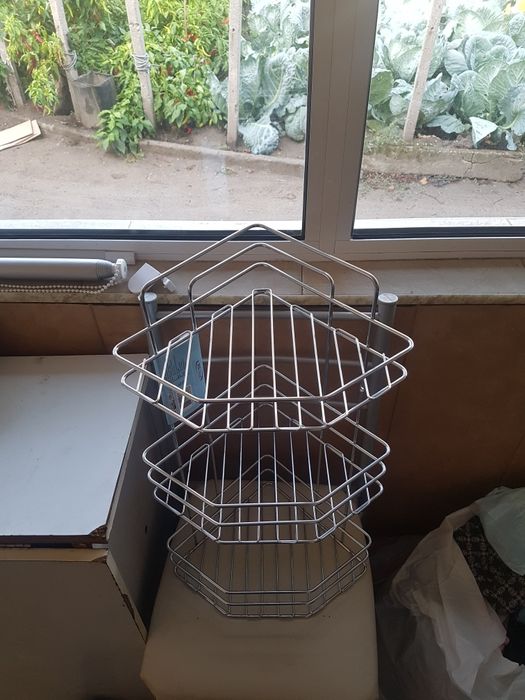 Етажерки за баня