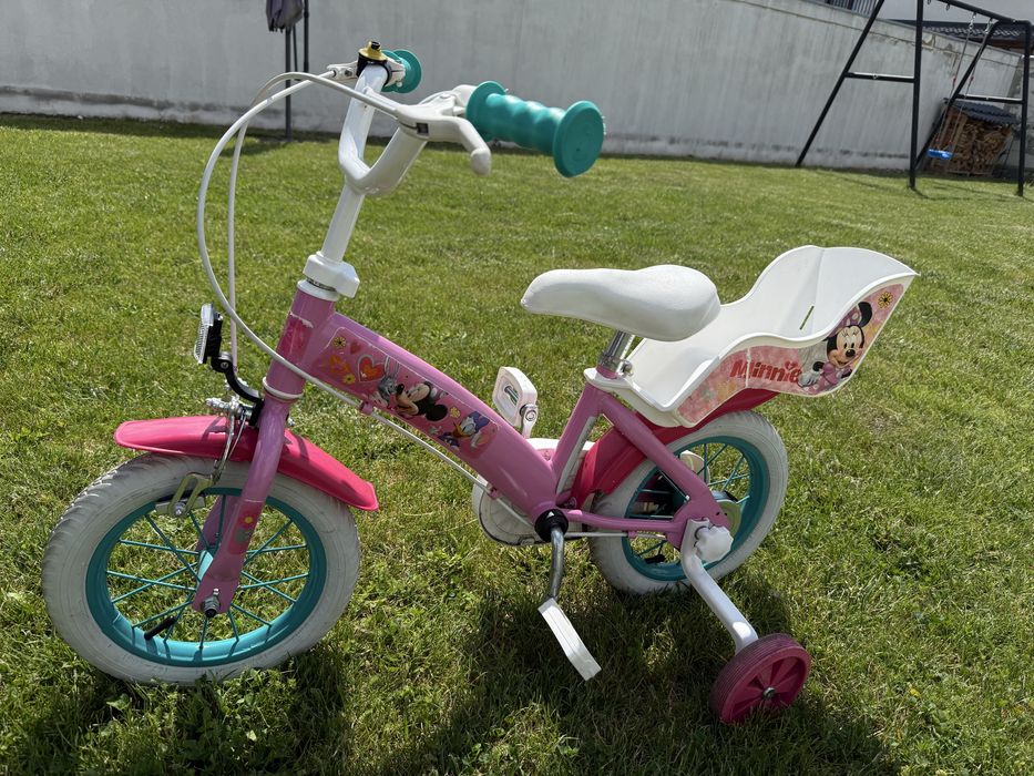 Bicicleta cu roti ajutatoare