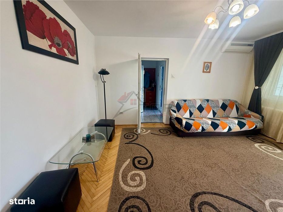 Vanzare apartament cu 2 camere, Podu Ros - Gara Internationala