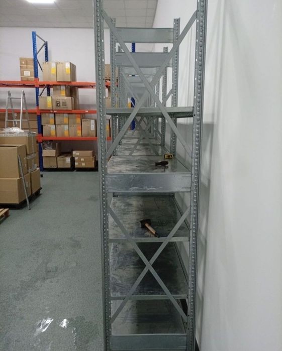 Rafturi zincate cu separatoare de 50cm