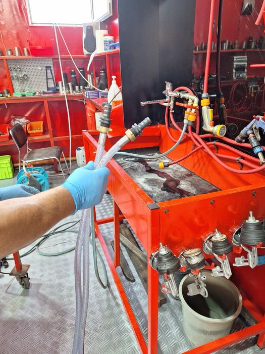 Машинна промивка радиаторче на автопарно