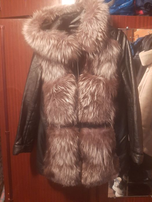 Продам куртки зимнии