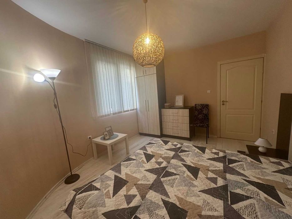 Дава се под наем Двустаен апартамент в Пловдив, Кючук Париж - 52 кв.м за 350 € - Снимка #4