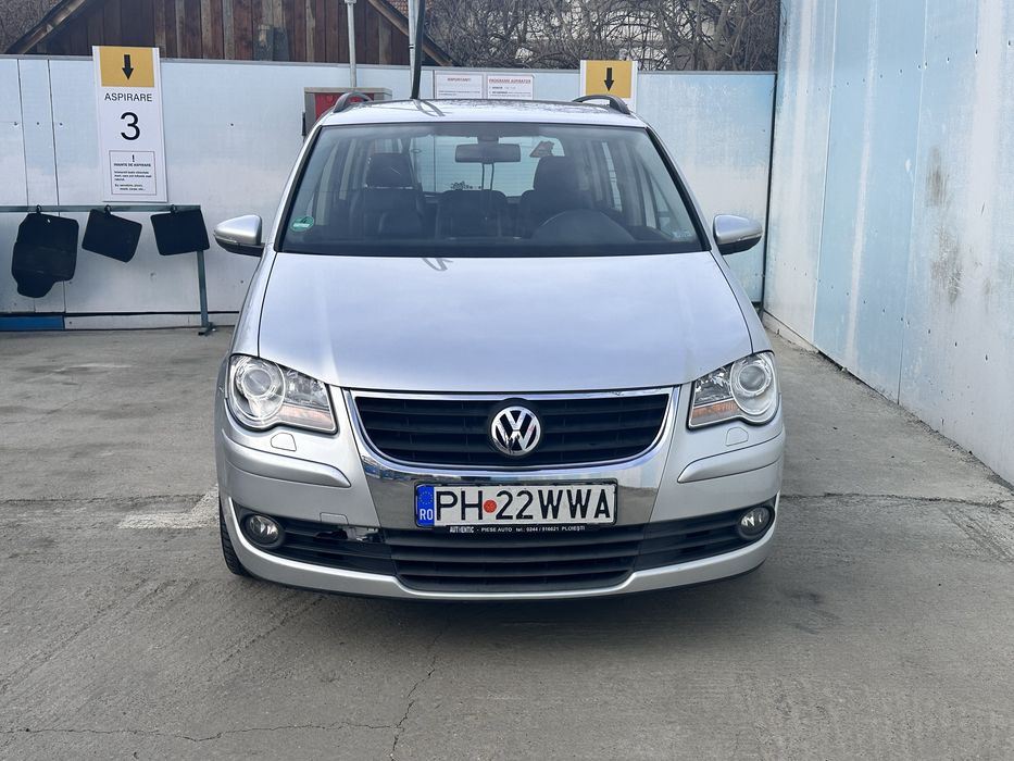 Volkswagen Tourano