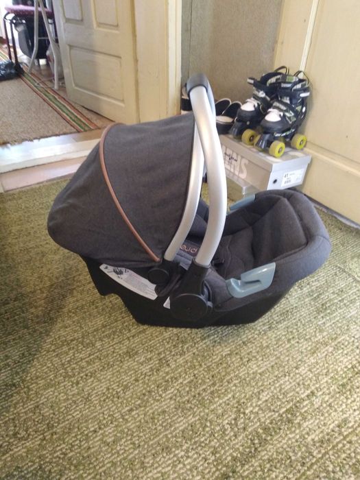 Бебешка количка 3в1  много запазена