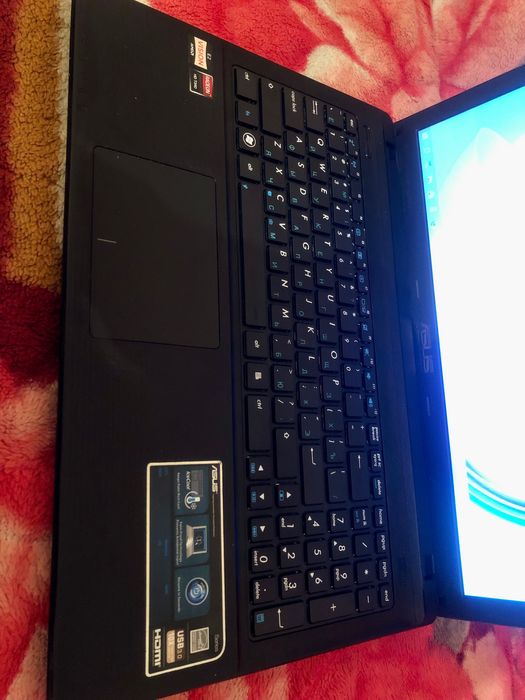 Ноутбук ASUS Radeon Graphics HD7340