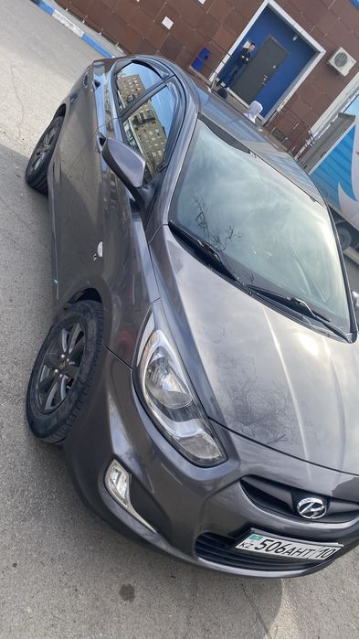 Продам машину солярис 2011 года