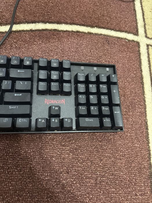 Механична гейминг клавиатура