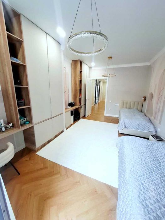Продажа 4-комнатной квартиры