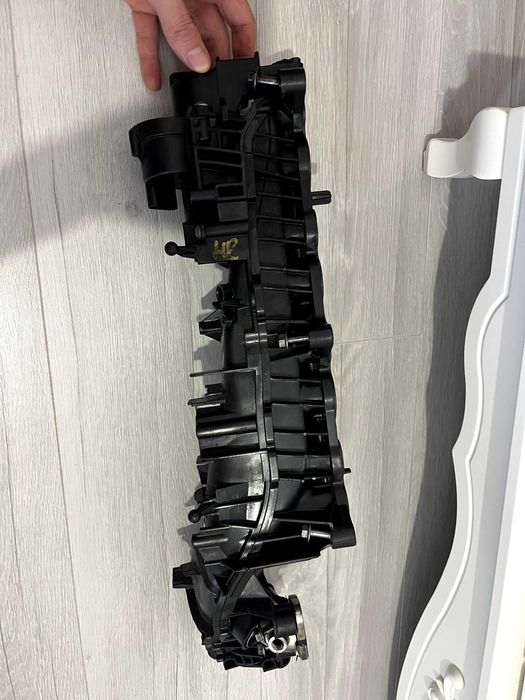 Всмукателна колектор за BMW F39, F40, F44, F45N, F46N, F48, F48N, F54