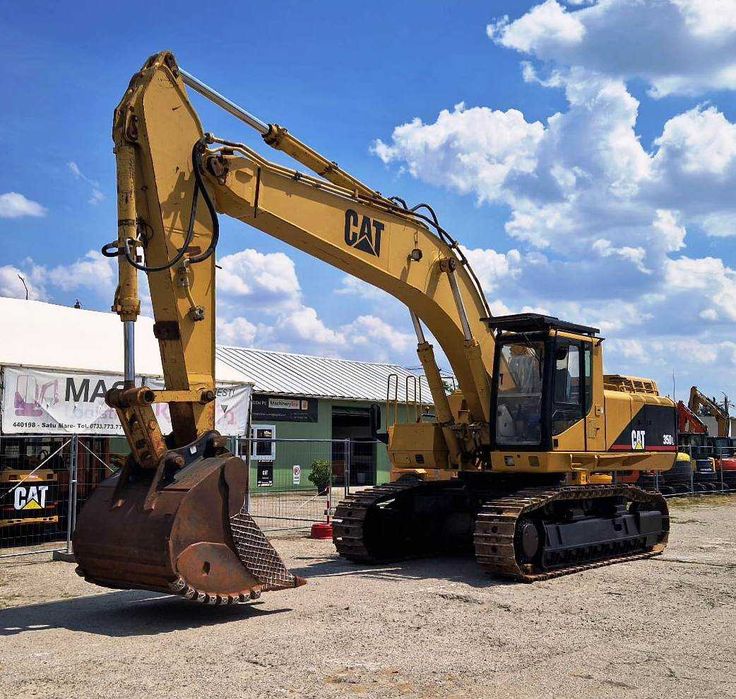 Caterpillar 350L, 53 tone, cupa excavare ~3 mc