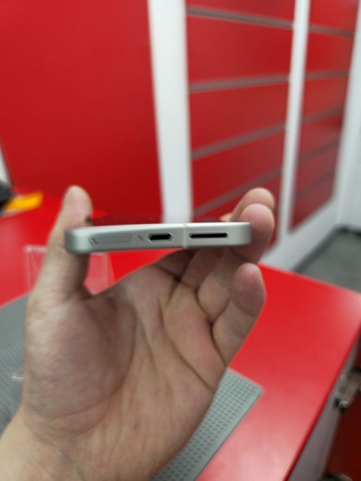 Google Pixel 9A 128GB / 8GB