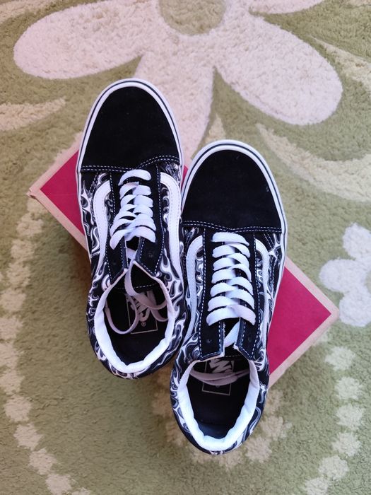 Обувки Vans Old Skool black/true white flames
