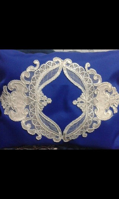 Мягкие декоративные подушки ручной работы