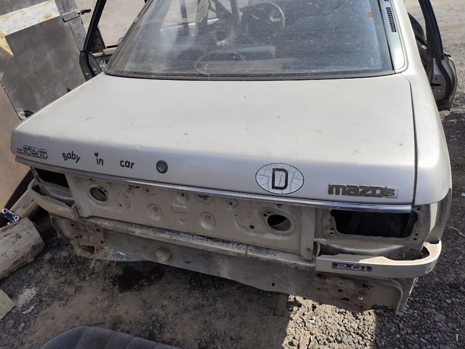 Крышка багажника Мазда 626